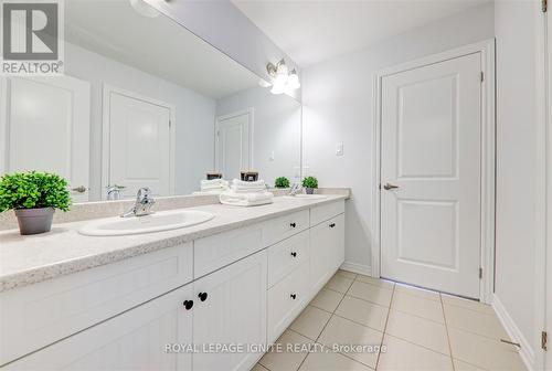 94 Elmhurst Street, Scugog, ON - Indoor Photo Showing Bathroom