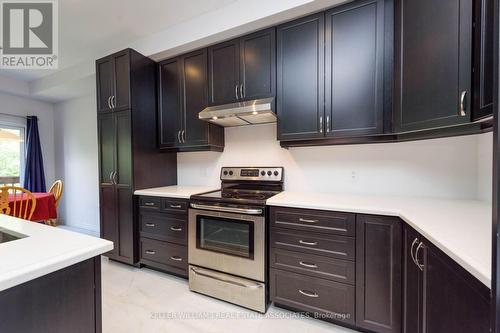 3985 Crown Street, Lincoln, ON - Indoor Photo Showing Kitchen