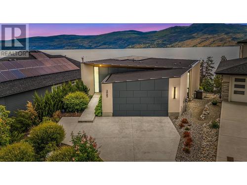 Welcome to 3985 Beachview Drive! - 3985 Beachview Drive, West Kelowna, BC - Outdoor