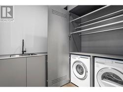 Laundry/Bar - 