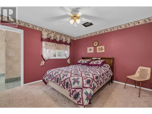 1980 Ethel Street, Kelowna, BC - Indoor Photo Showing Bedroom