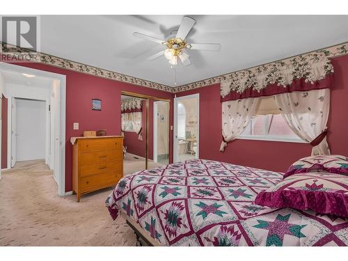 1980 Ethel Street, Kelowna, BC - Indoor Photo Showing Bedroom