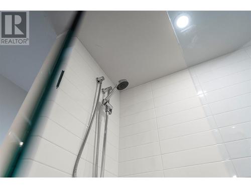 Shower - 3907 26 Street Unit# 1, Vernon, BC - Indoor