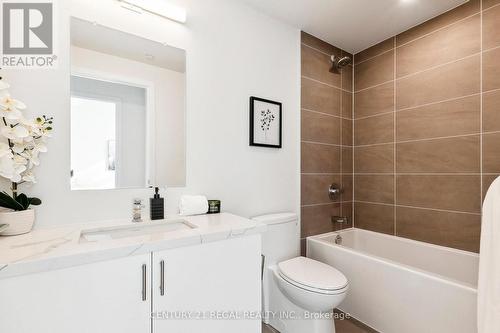 Lph05 - 15 Ellerslie Avenue, Toronto, ON - Indoor Photo Showing Bathroom