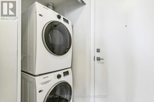 Lph05 - 15 Ellerslie Avenue, Toronto, ON - Indoor Photo Showing Laundry Room