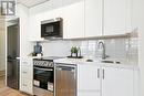 Lph05 - 15 Ellerslie Avenue, Toronto, ON  - Indoor Photo Showing Kitchen With Upgraded Kitchen 