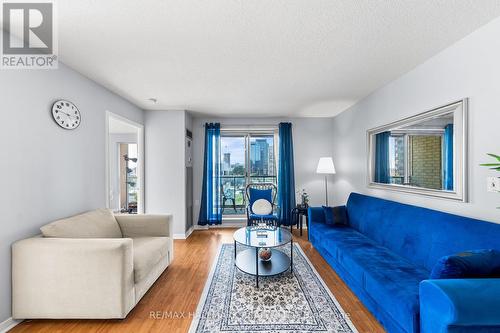 602 - 22 Olive Avenue, Toronto, ON - Indoor Photo Showing Living Room