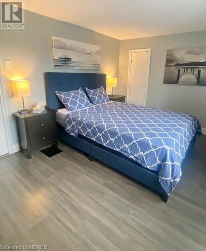 141 Fifth Avenue W, North Bay, ON - Indoor Photo Showing Bedroom