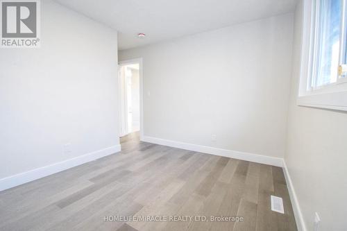 25 Meredith Drive, St. Catharines, ON - Indoor Photo Showing Other Room