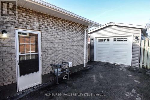 25 Meredith Drive, St. Catharines, ON - Outdoor With Exterior