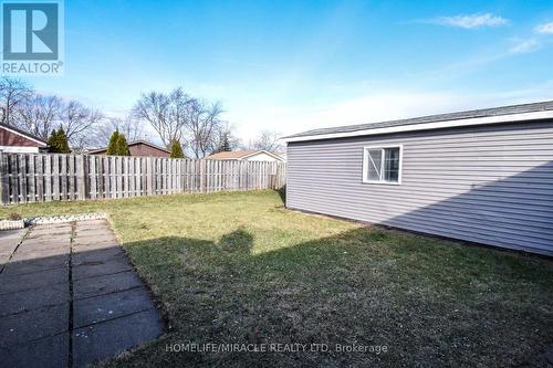 25 Meredith Drive, St. Catharines, ON - Outdoor