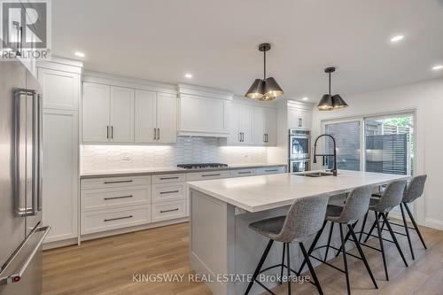 387 Mississauga Street, Niagara-On-The-Lake, ON - Indoor Photo Showing Kitchen With Stainless Steel Kitchen With Double Sink With Upgraded Kitchen