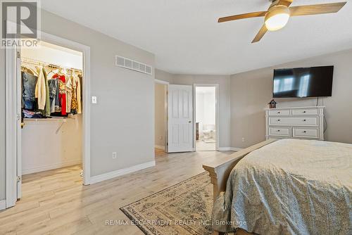 76 Redfern Avenue, Hamilton, ON - Indoor Photo Showing Bedroom