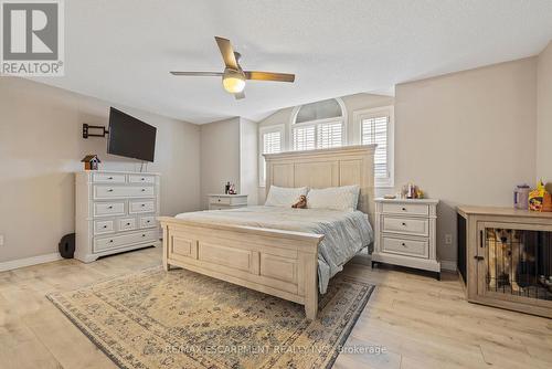 76 Redfern Avenue, Hamilton, ON - Indoor Photo Showing Bedroom