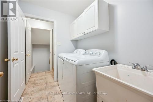 76 Redfern Avenue, Hamilton, ON - Indoor Photo Showing Laundry Room