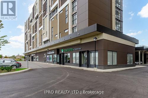 309 - 560 North Service Road, Grimsby, ON - Outdoor