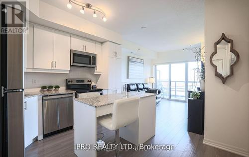 309 - 560 North Service Road, Grimsby, ON - Indoor Photo Showing Kitchen