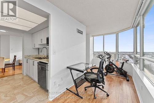 1808 - 550 Webb Drive, Mississauga, ON - Indoor