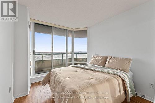 1808 - 550 Webb Drive, Mississauga, ON - Indoor Photo Showing Bedroom