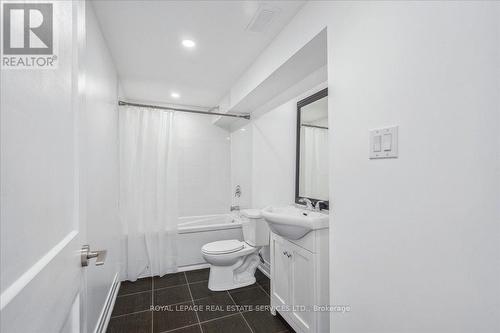 14 Ramsbury Road, Toronto, ON - Indoor Photo Showing Bathroom