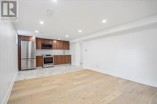 14 Ramsbury Road, Toronto, ON - Indoor Photo Showing Kitchen