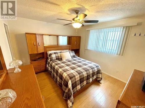 1230 Arnason Street N, Regina, SK - Indoor Photo Showing Bedroom