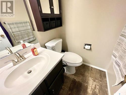 1230 Arnason Street N, Regina, SK - Indoor Photo Showing Bathroom