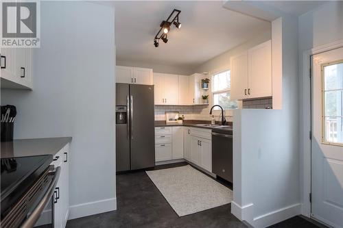 1316 Lincoln Road, Sudbury, ON - Indoor Photo Showing Kitchen