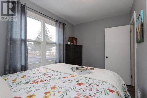 1316 Lincoln Road, Sudbury, ON - Indoor Photo Showing Bedroom