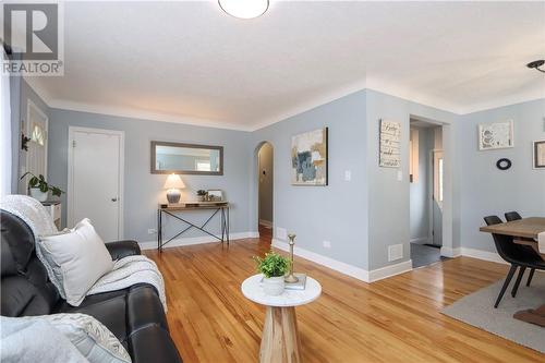 1316 Lincoln Road, Sudbury, ON - Indoor Photo Showing Living Room