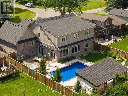 8 Runnymede Road, Port Colborne, ON - Outdoor With In Ground Pool