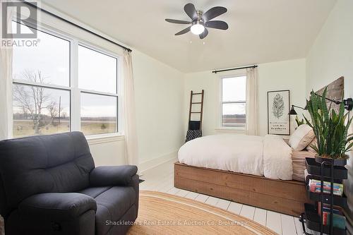 4861 Perth Line 20 Line, Perth South (52 - Downie Twp), ON - Indoor Photo Showing Bedroom