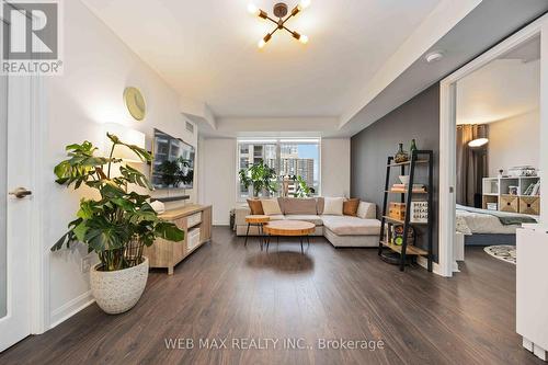 1802 - 1 Michael Power Place, Toronto, ON - Indoor Photo Showing Living Room