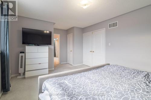 5562 Katy Gate, Mississauga, ON - Indoor Photo Showing Bedroom