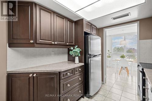 407 - 1111 Bough Beeches Boulevard, Mississauga, ON - Indoor Photo Showing Kitchen