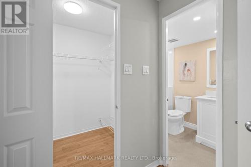 407 - 1111 Bough Beeches Boulevard, Mississauga, ON - Indoor Photo Showing Bathroom