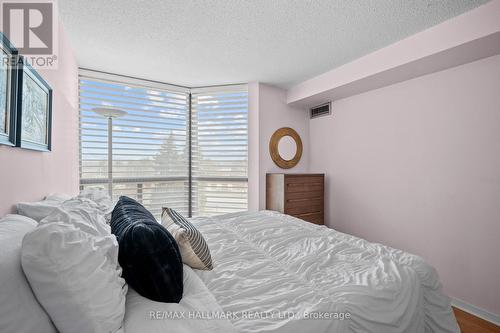 407 - 1111 Bough Beeches Boulevard, Mississauga, ON - Indoor Photo Showing Bedroom