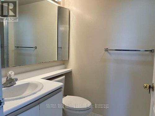 1403 - 265 Enfield Place, Mississauga, ON - Indoor Photo Showing Bathroom