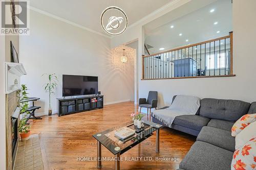 66 - 7385 Magistrate Terrace, Mississauga, ON - Indoor Photo Showing Living Room