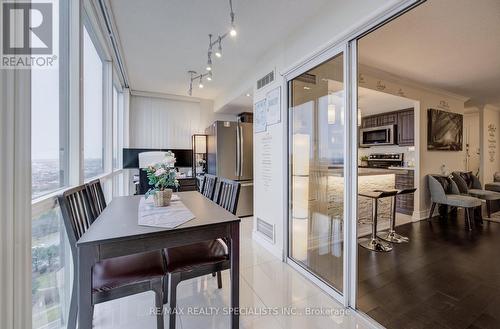 1706 - 350 Webb Drive, Mississauga, ON - Indoor Photo Showing Dining Room