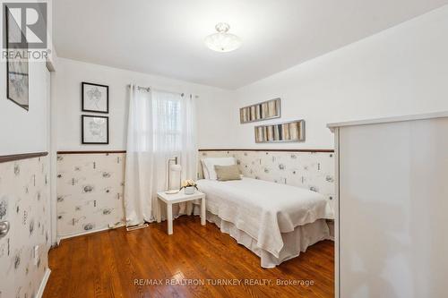 35 Bartley Bull Parkway, Brampton, ON - Indoor Photo Showing Bedroom