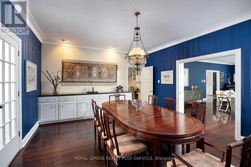 3020 First Street, Burlington, ON - Indoor Photo Showing Dining Room