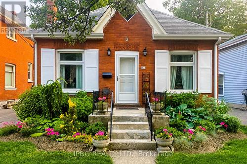 38 Egerton Street, Brantford, ON - Outdoor