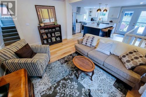 38 Egerton Street, Brantford, ON - Indoor Photo Showing Living Room