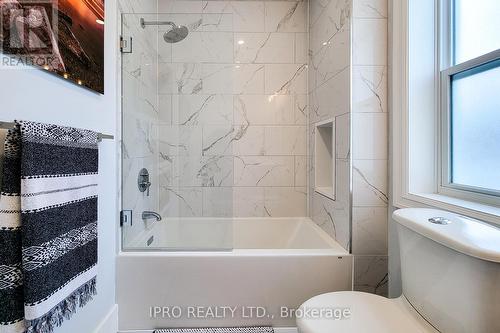 38 Egerton Street, Brantford, ON - Indoor Photo Showing Bathroom