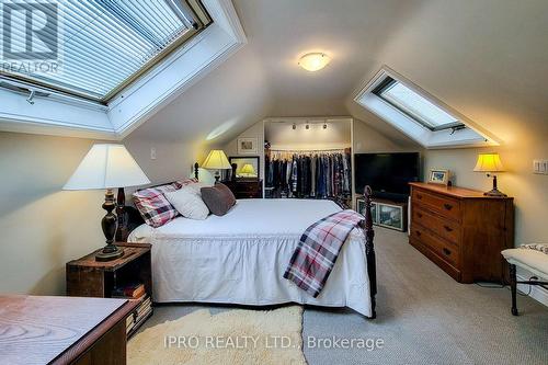 38 Egerton Street, Brantford, ON - Indoor Photo Showing Bedroom