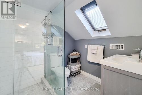 38 Egerton Street, Brantford, ON - Indoor Photo Showing Bathroom