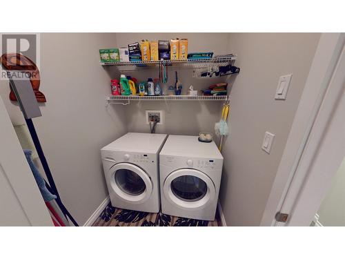 54 490 Lewis Drive, Quesnel, BC - Indoor Photo Showing Laundry Room