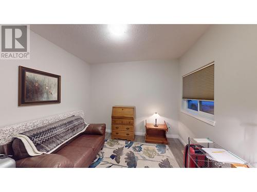 54 490 Lewis Drive, Quesnel, BC - Indoor Photo Showing Other Room