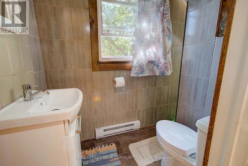 17 Drummond Street, Rideau Lakes, ON - Indoor Photo Showing Bathroom